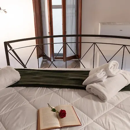 Apartment Le Petit Bijou Danzetta Downtown Luxury Mini Loft Perugia