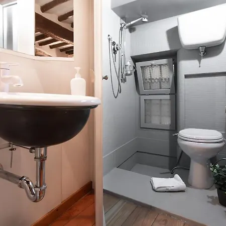 Le Petit Bijou Danzetta Downtown Luxury Mini Loft