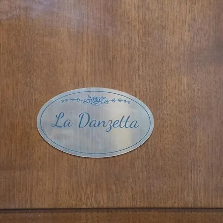 Le Petit Bijou Danzetta Downtown Luxury Mini Loft Apartment